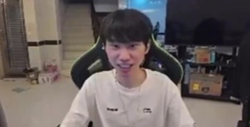 谈球吧体育app下载Doinb吐槽签名售卖:以后可能不是所有人签 可能核实看是不是白猴