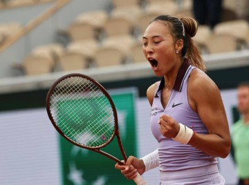 2-0击败18岁黑马姆博科! 郑钦文晋级法网女单16强